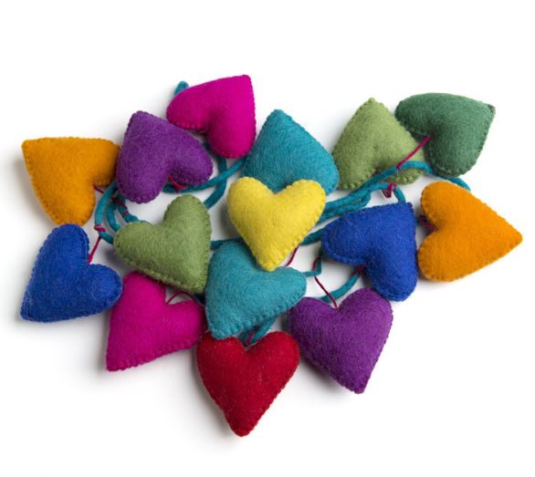 Felt Heart Garland1